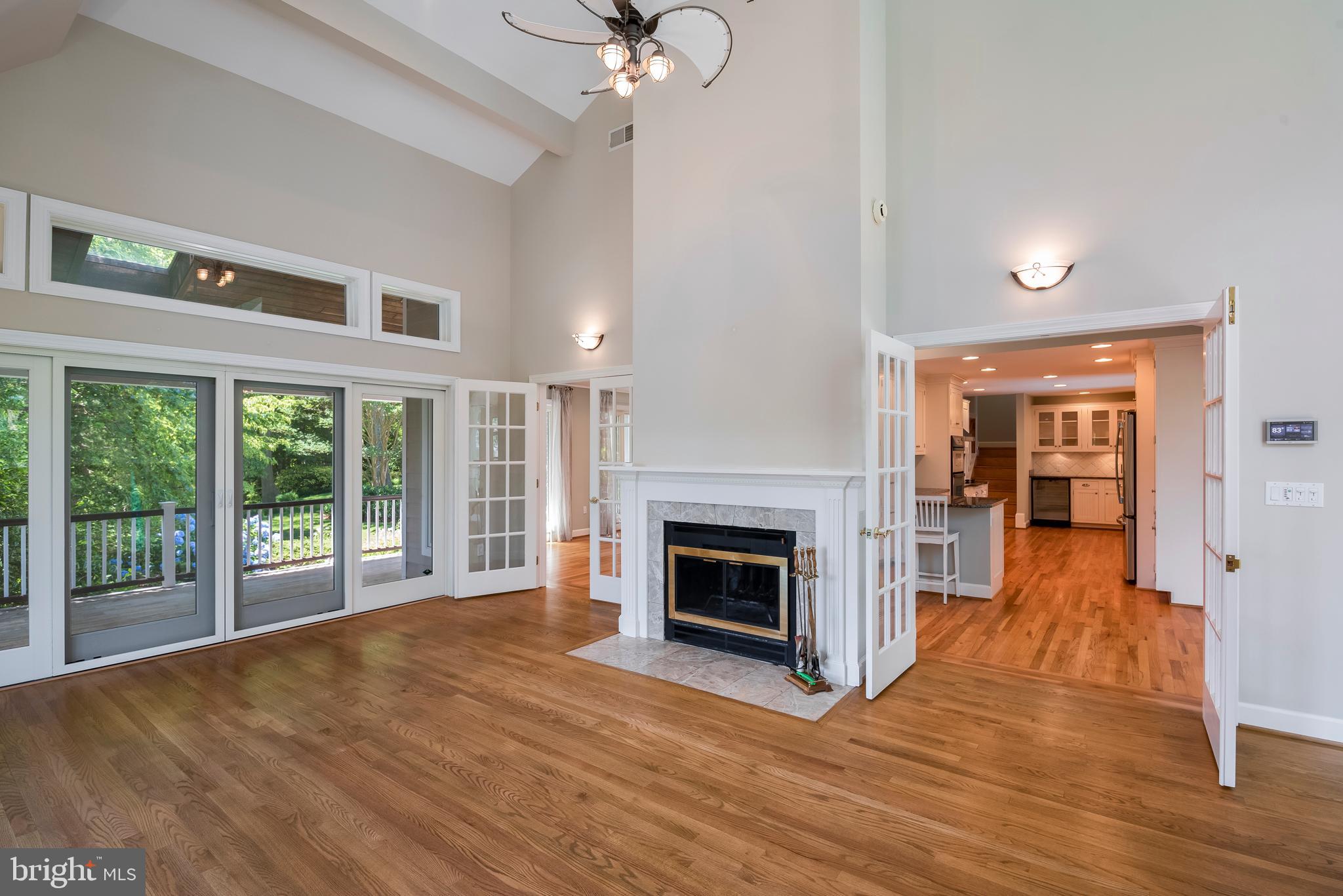 TWIN HARBORS - Residential