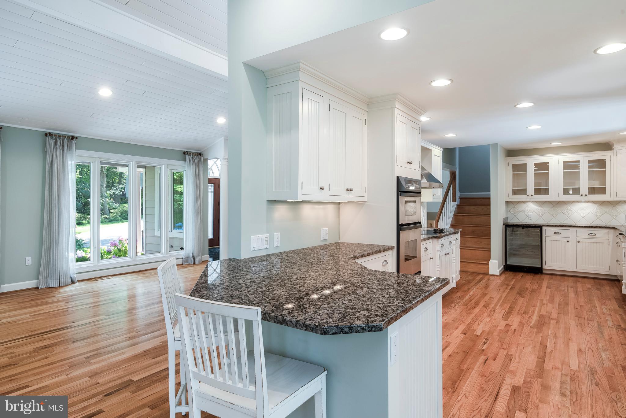 TWIN HARBORS - Residential