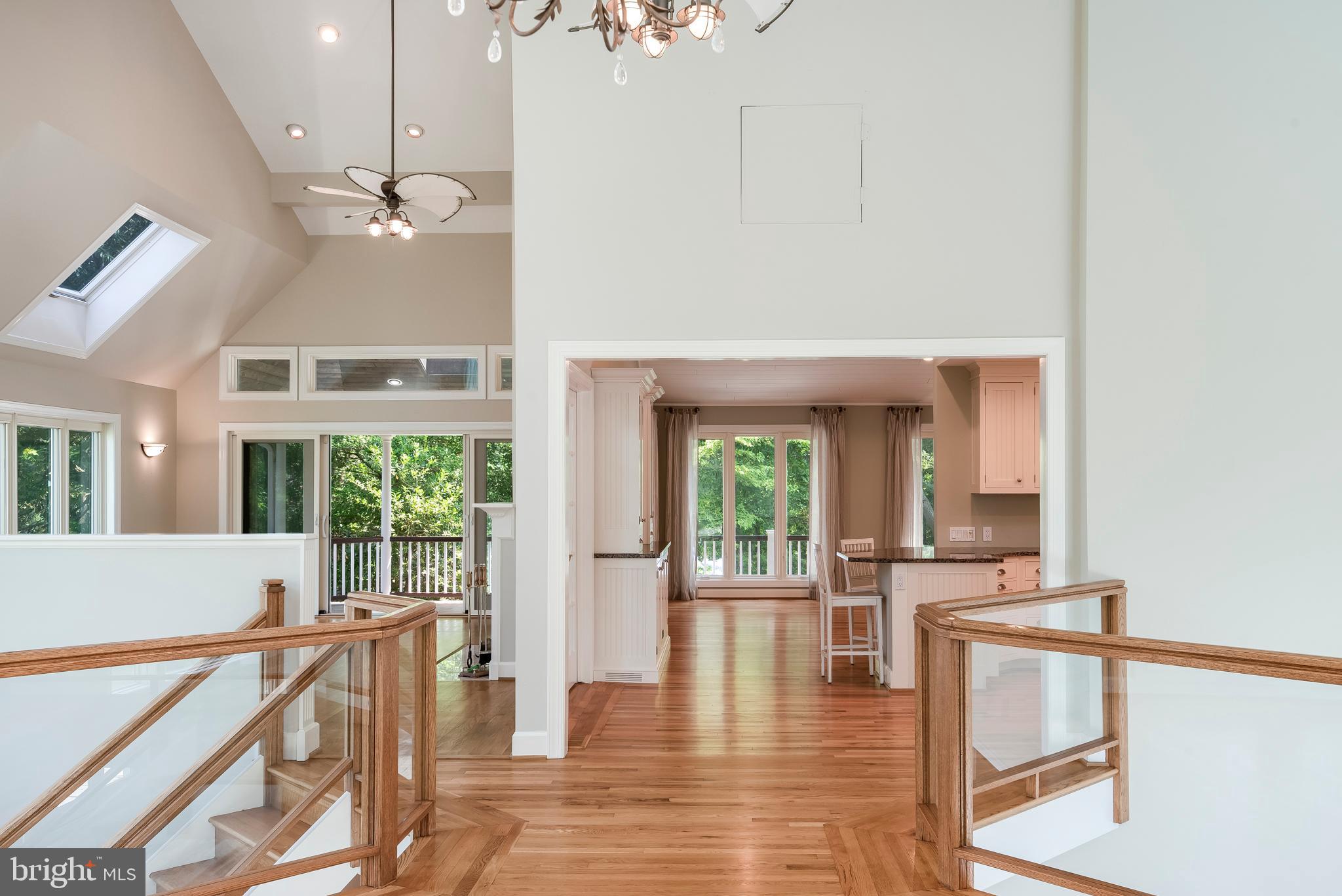 TWIN HARBORS - Residential