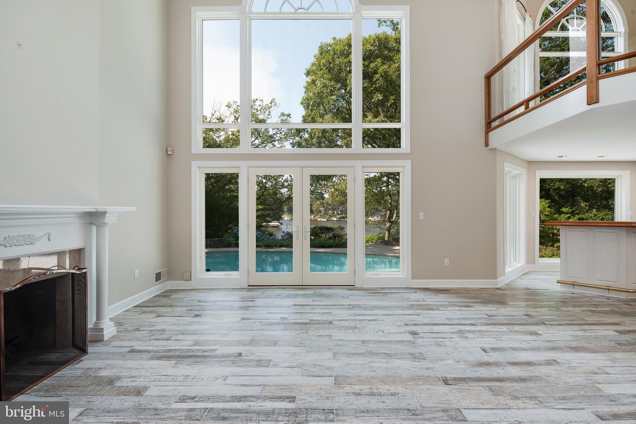 TWIN HARBORS - Residential