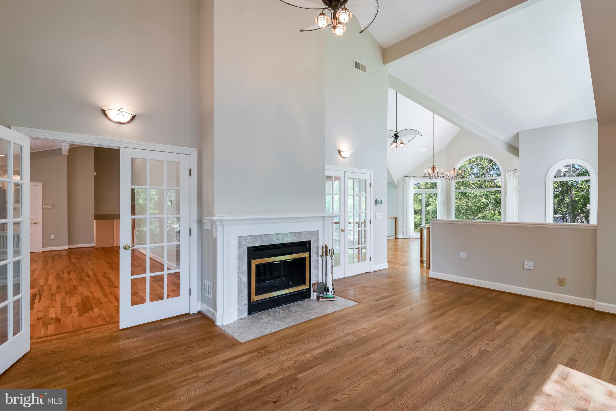 TWIN HARBORS - Residential