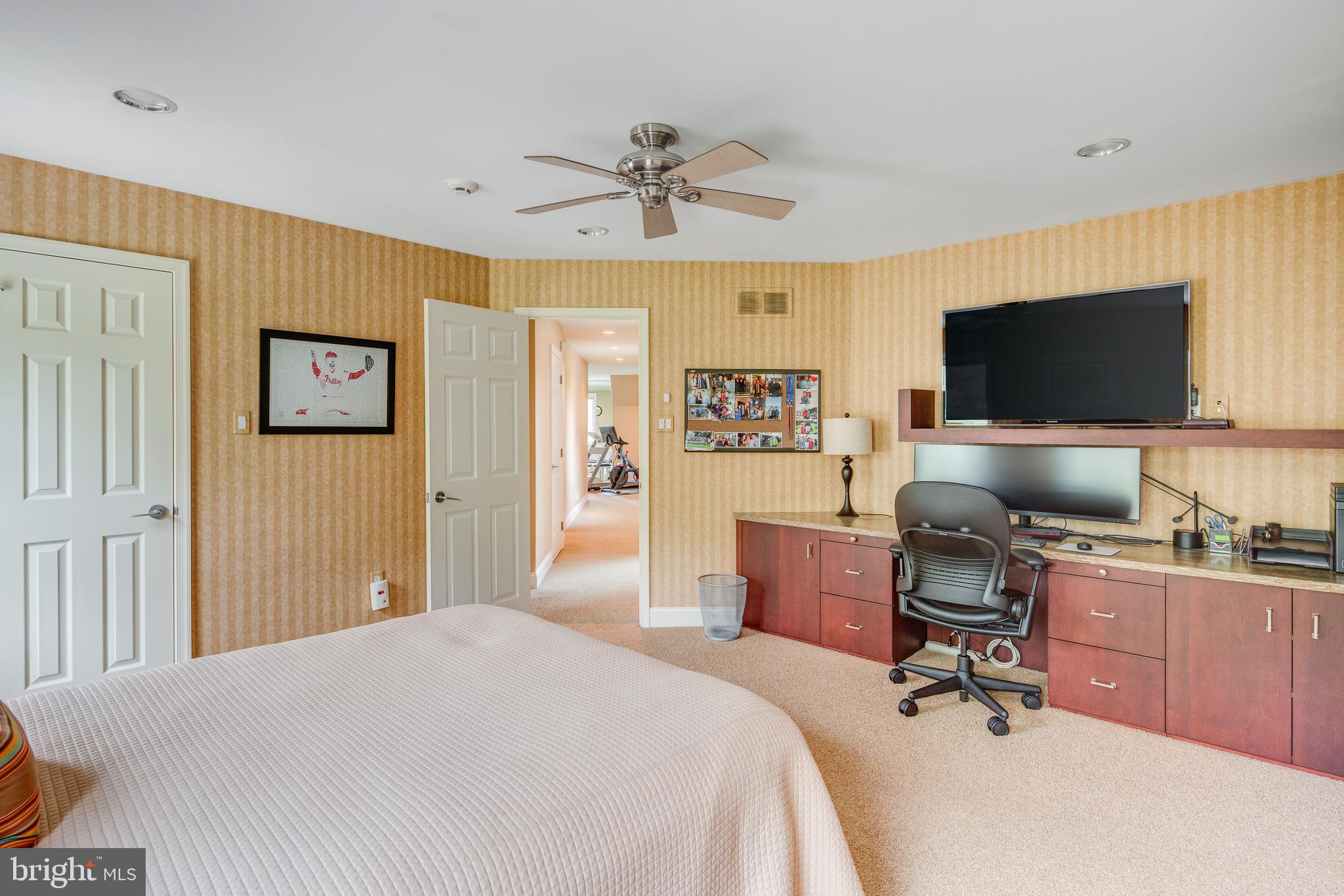 COUNTRYVIEW - Residential