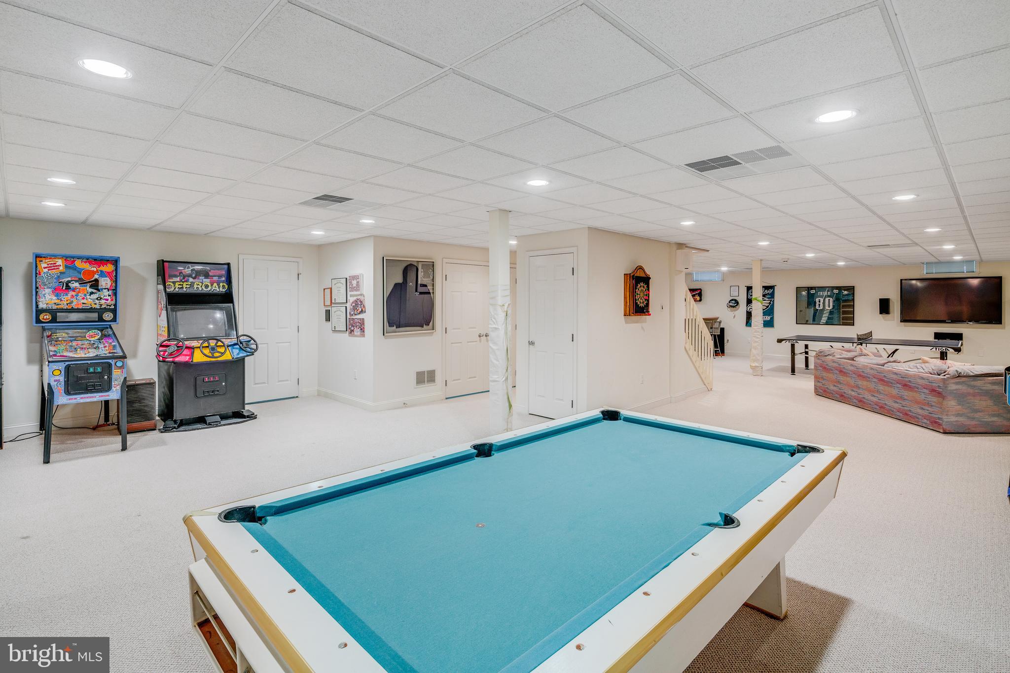 COUNTRYVIEW - Residential