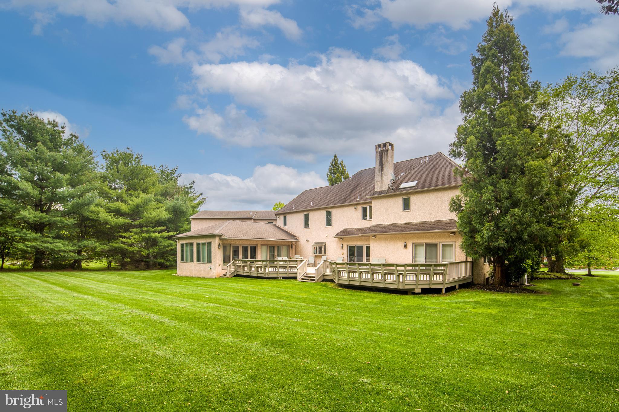 COUNTRYVIEW - Residential