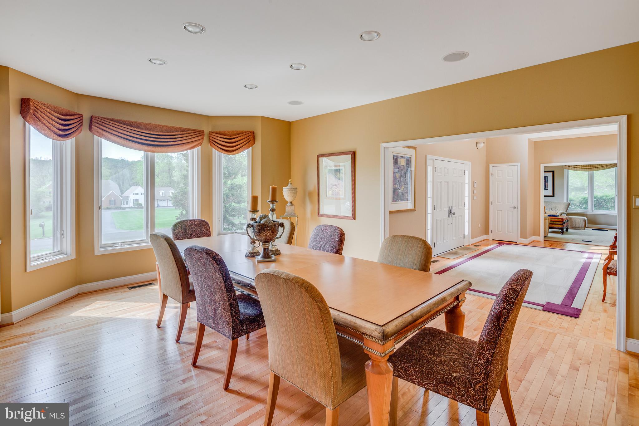 COUNTRYVIEW - Residential