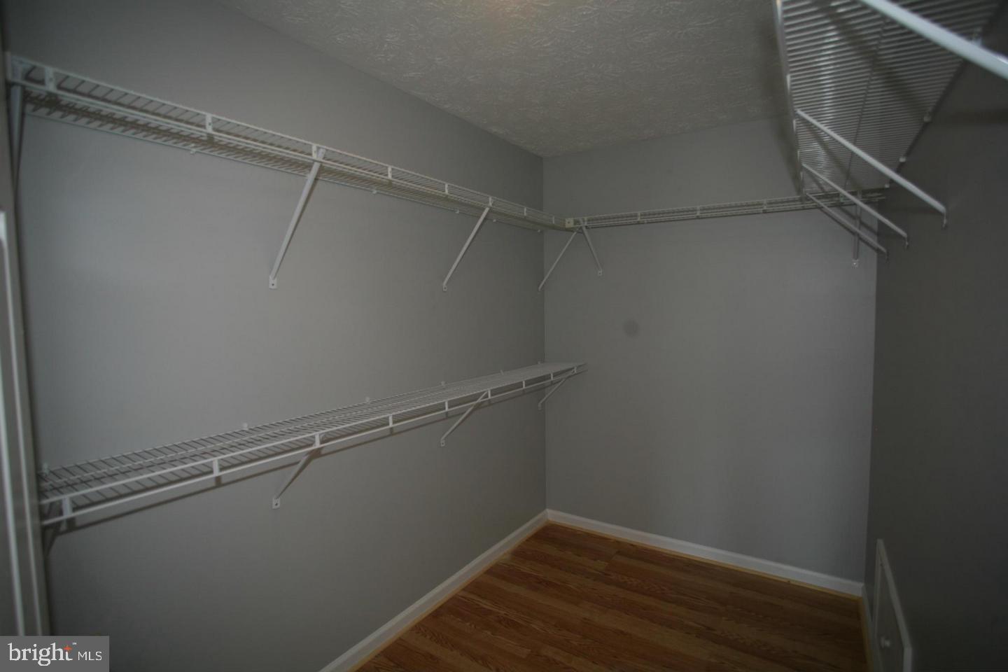 SANDRIDGE - Residential Lease