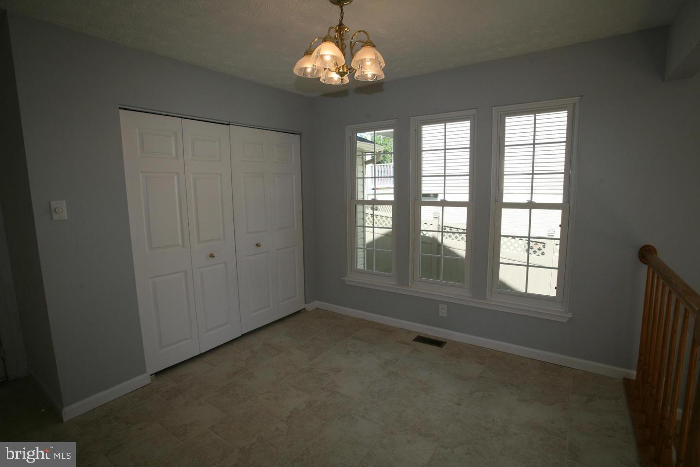 SANDRIDGE - Residential Lease