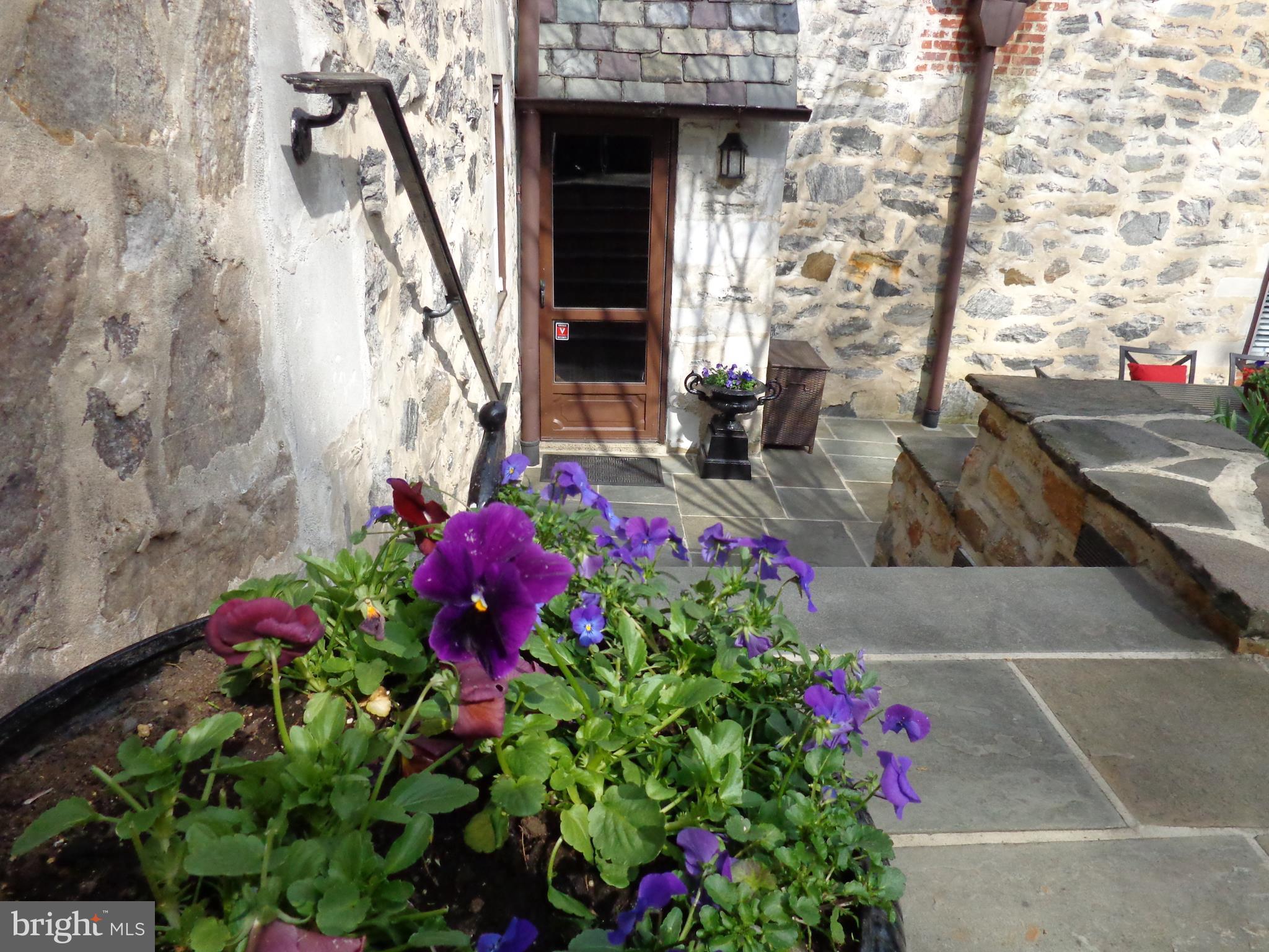 GREATER HOMELAND HISTORIC DISTRICT - Residential