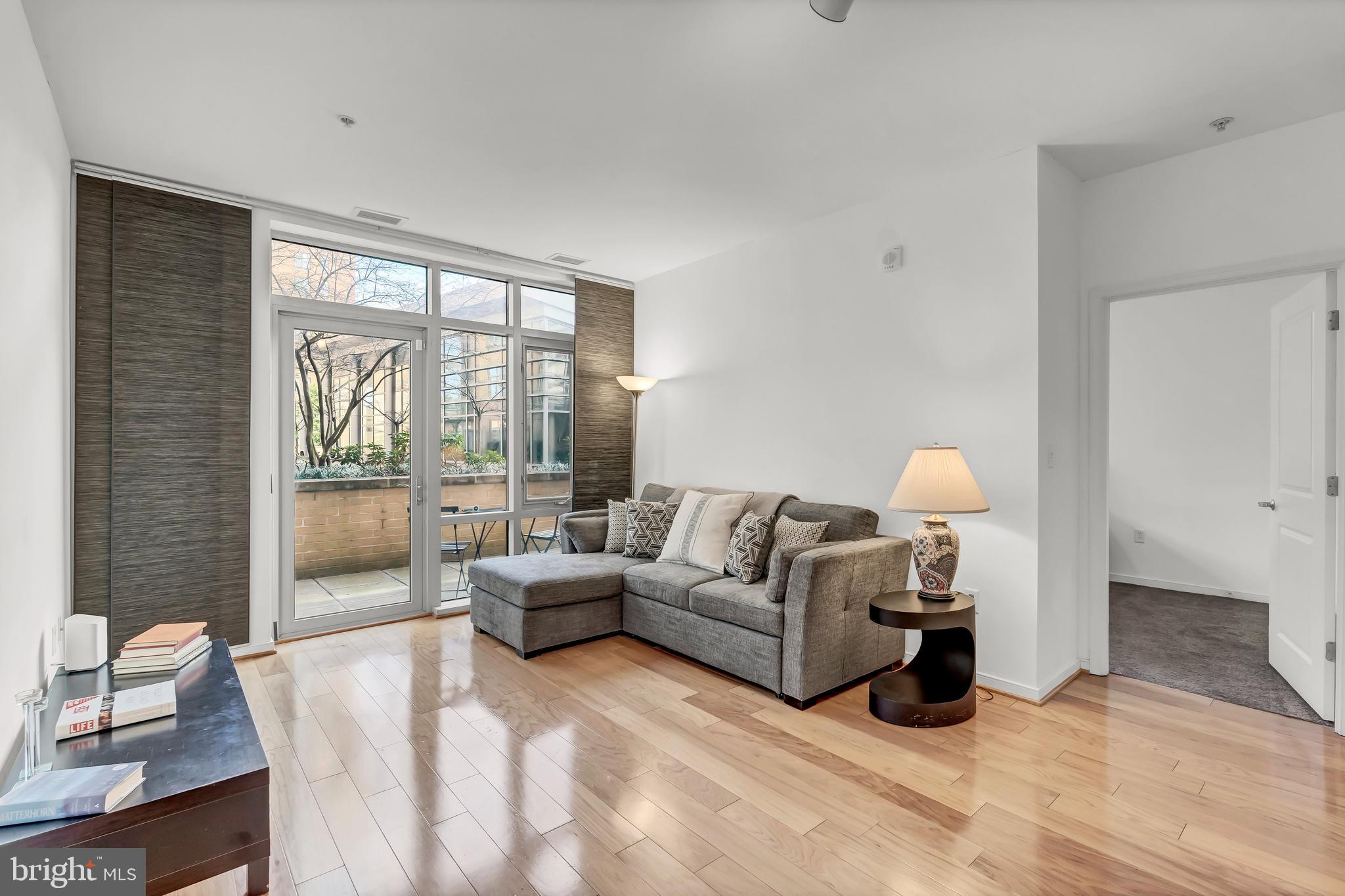 HYATTSVILLE - Residential