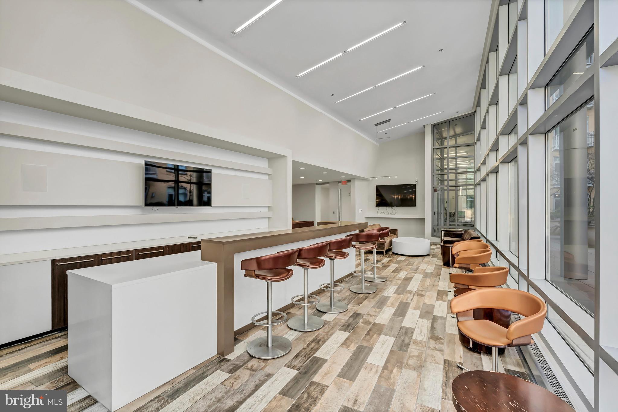 HYATTSVILLE - Residential