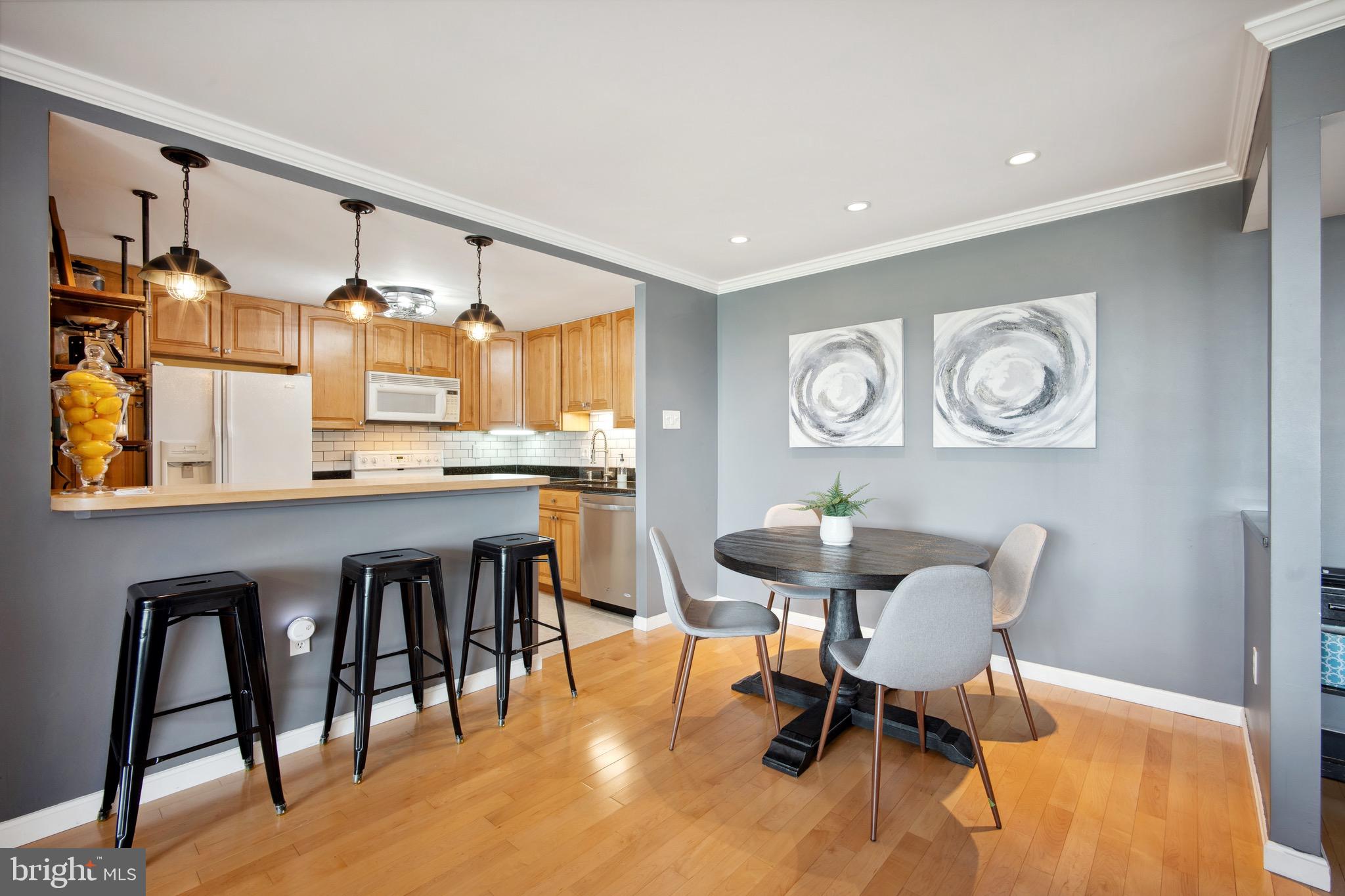 SENTINEL OF LANDMARK - Residential