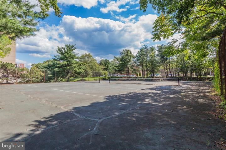 SENTINEL OF LANDMARK - Residential