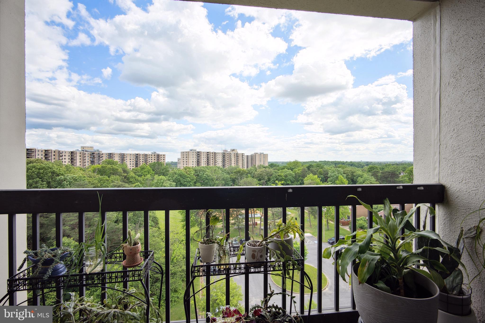 SENTINEL OF LANDMARK - Residential