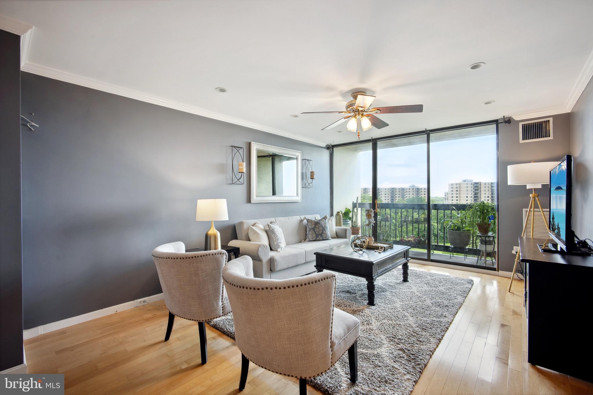 SENTINEL OF LANDMARK - Residential