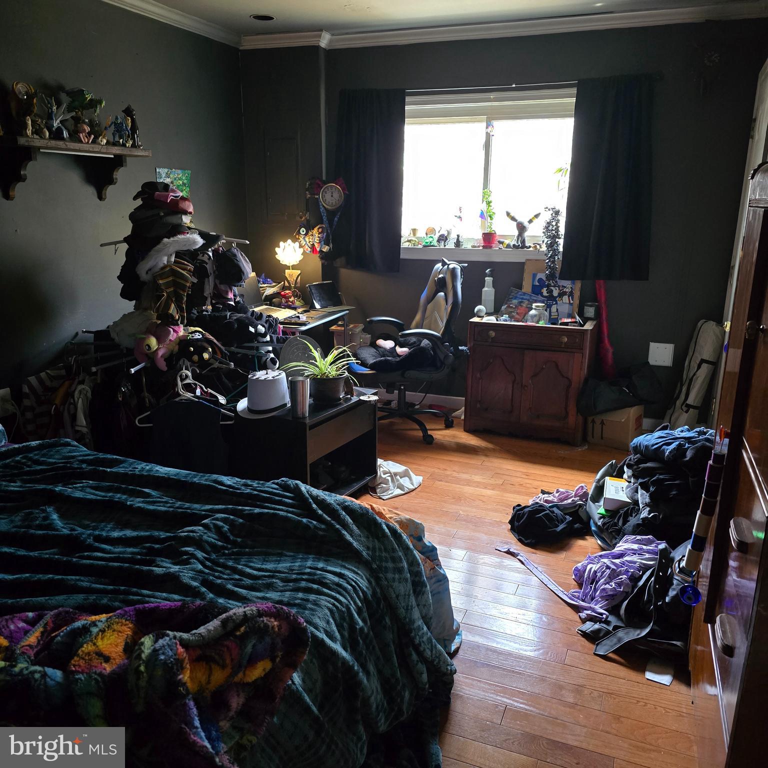 RESTON - Residential