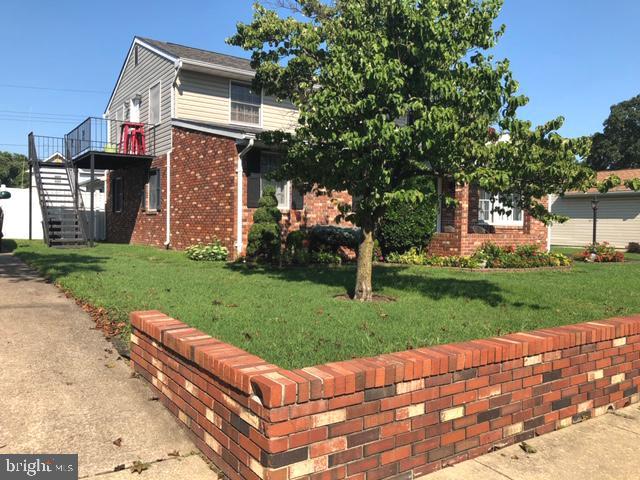 MUNROE GARDENS - Residential