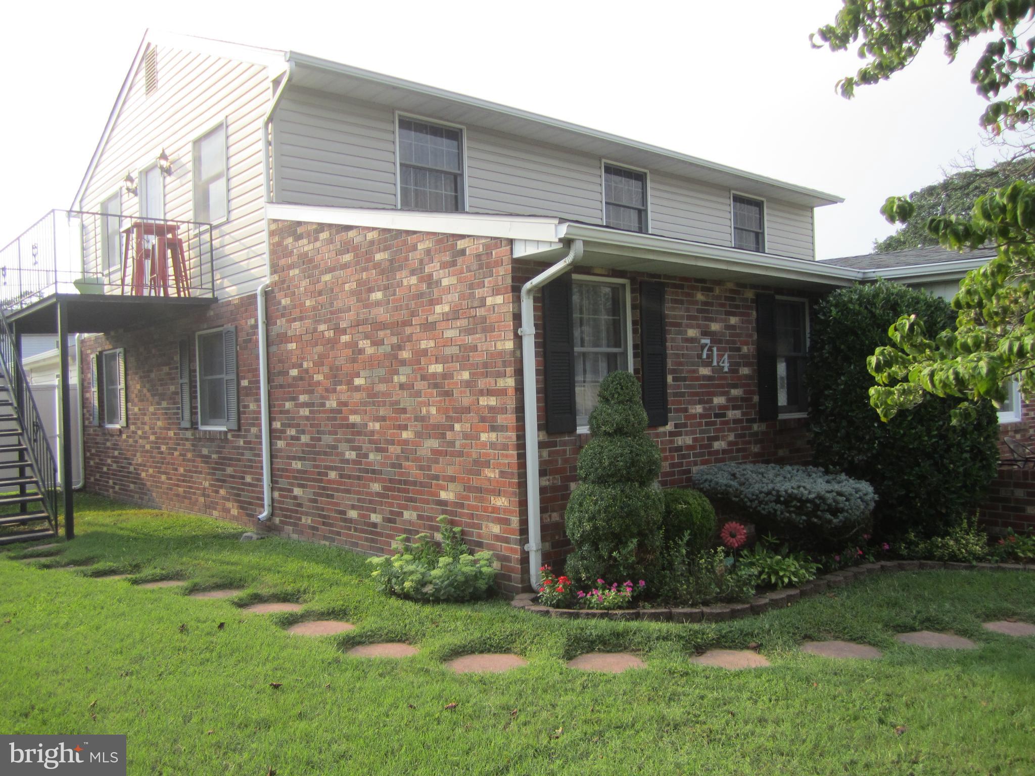 MUNROE GARDENS - Residential