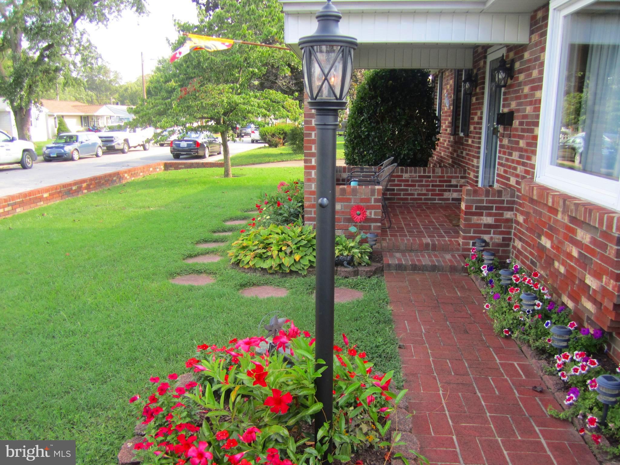 MUNROE GARDENS - Residential