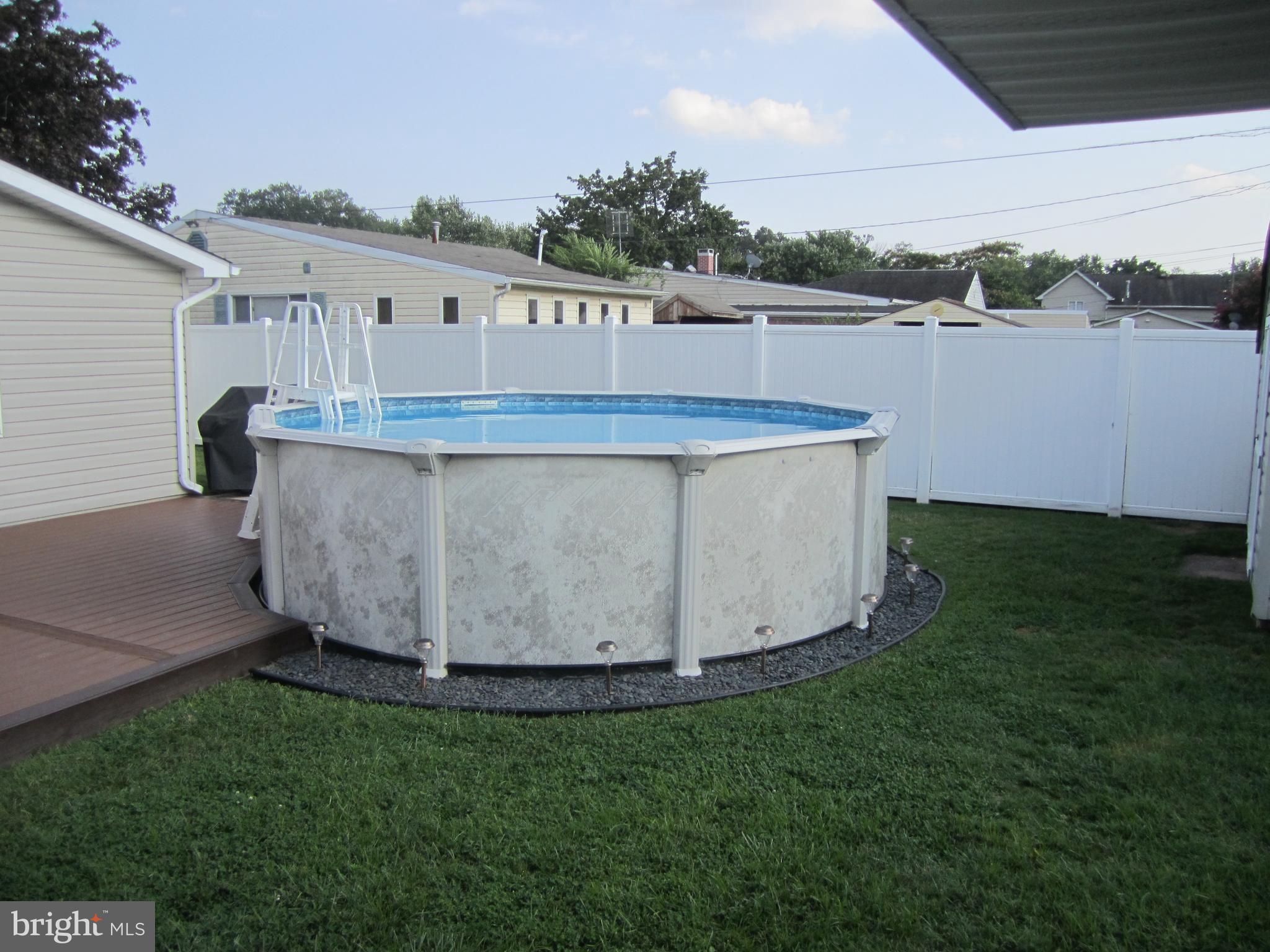 MUNROE GARDENS - Residential