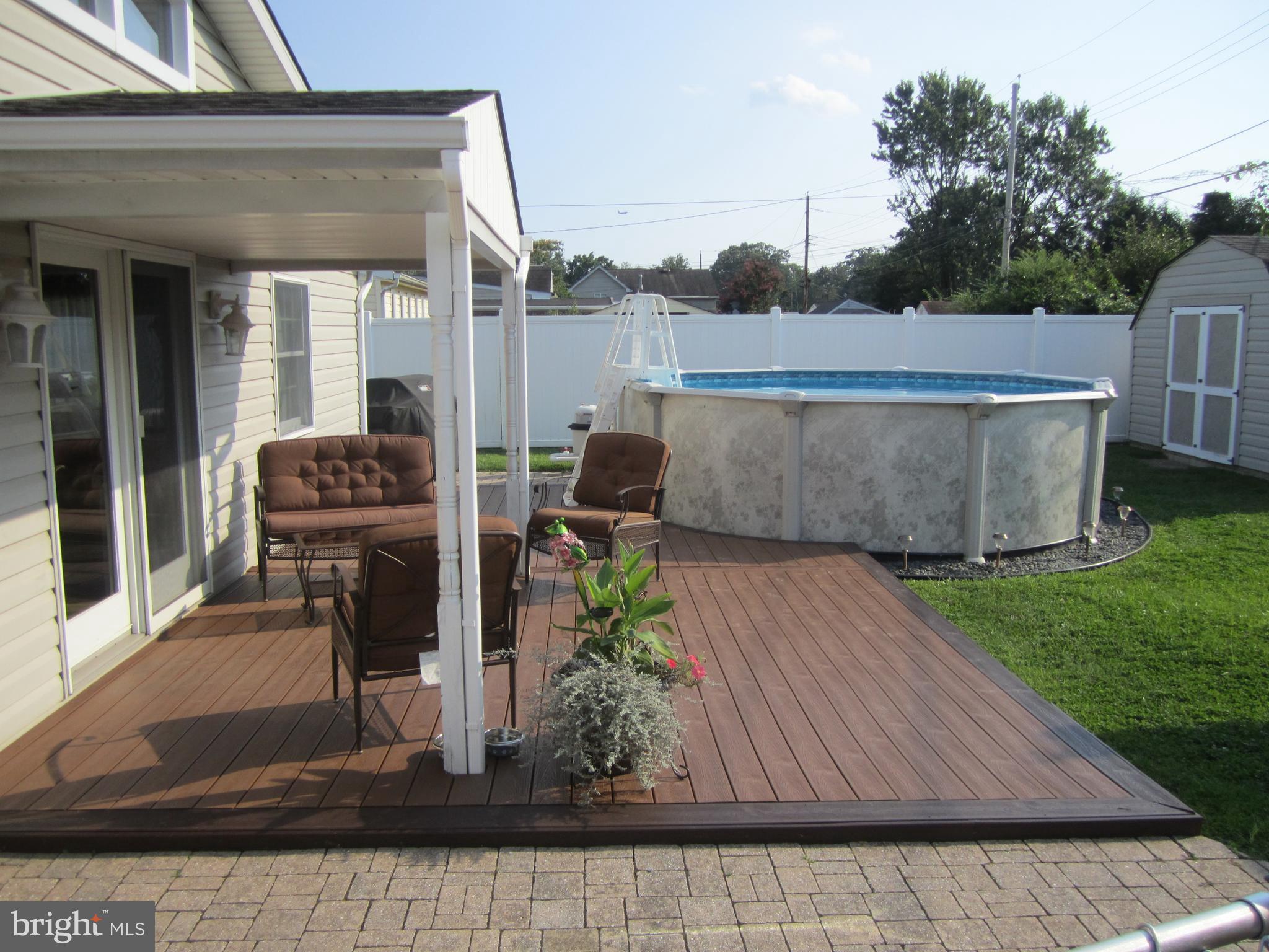 MUNROE GARDENS - Residential