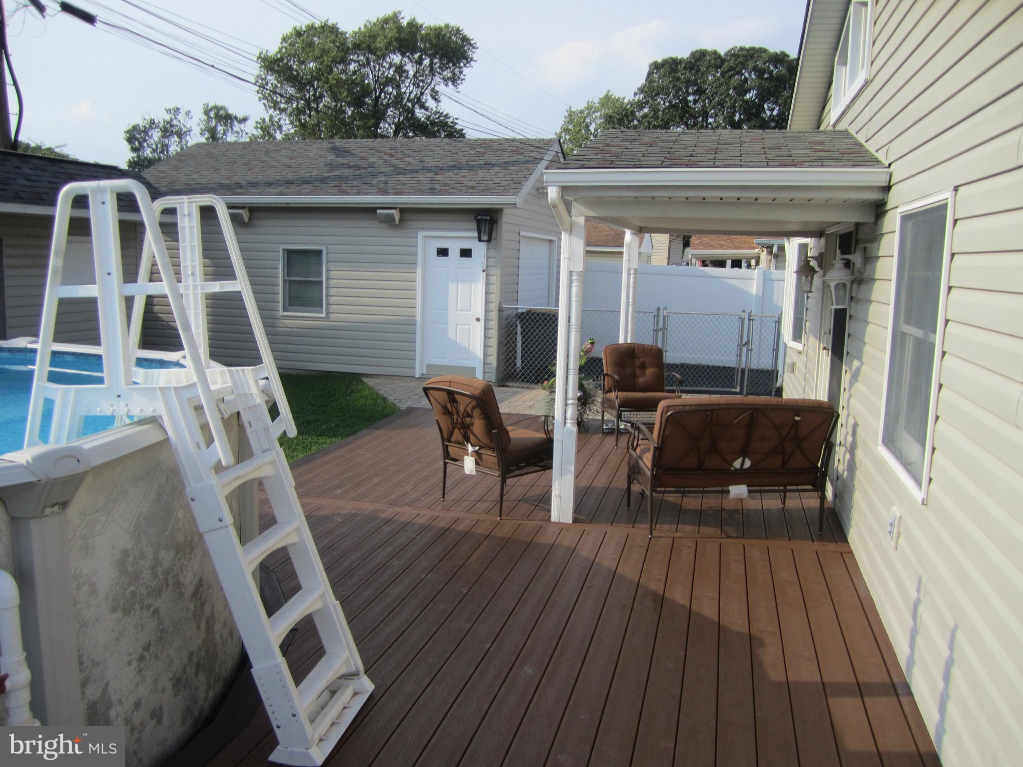 MUNROE GARDENS - Residential