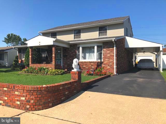 MUNROE GARDENS - Residential