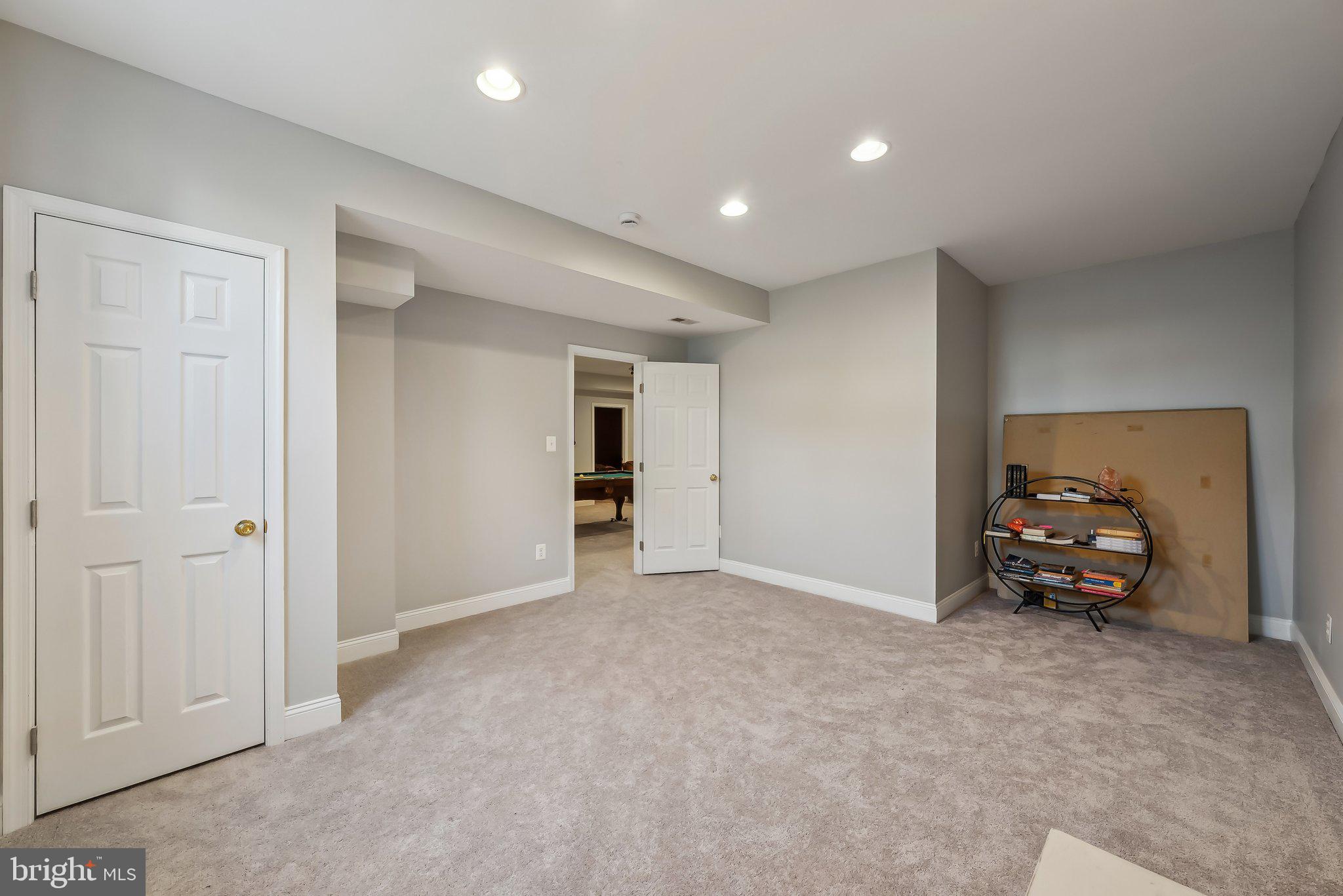 VICTORY LAKES - Residential