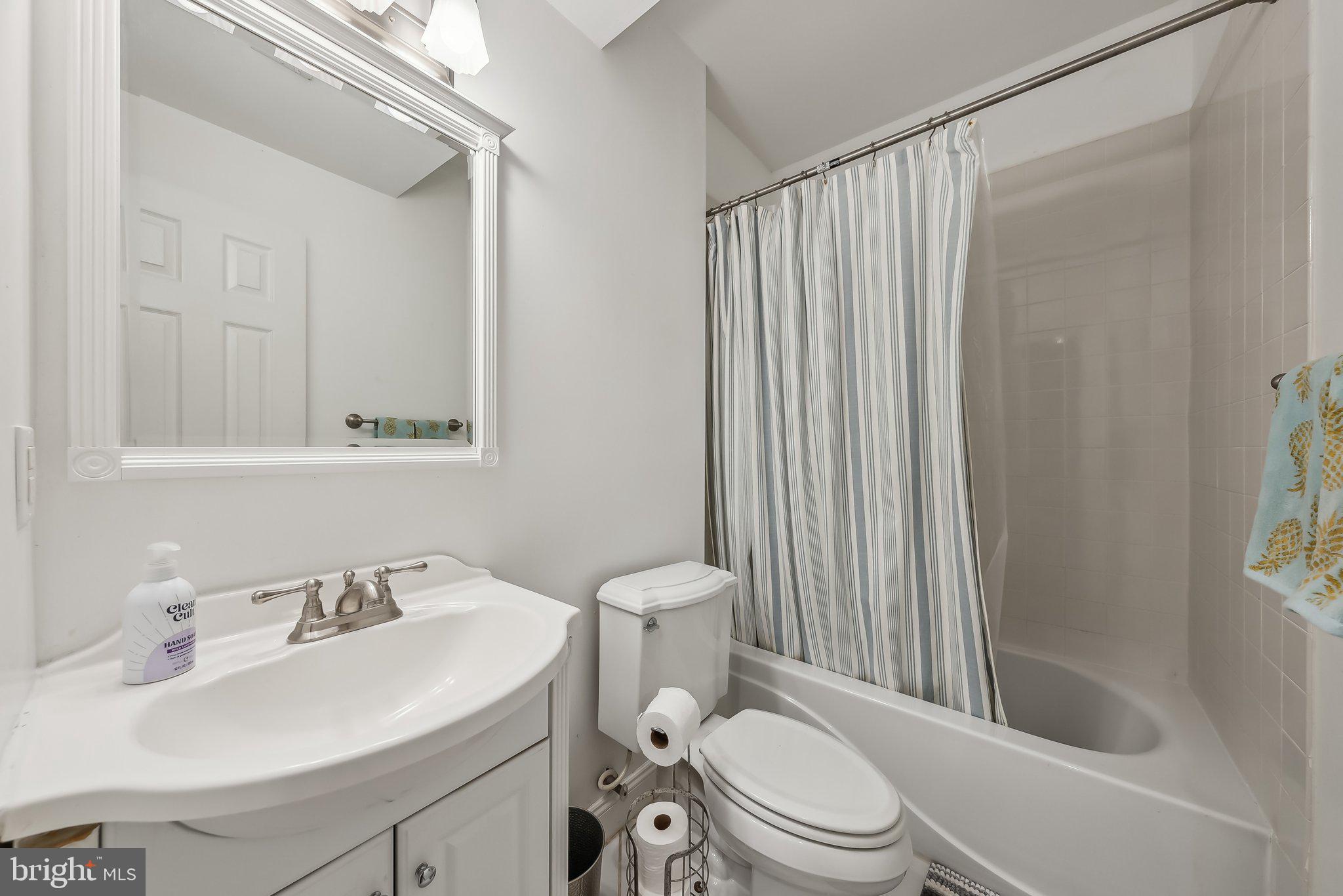 VICTORY LAKES - Residential