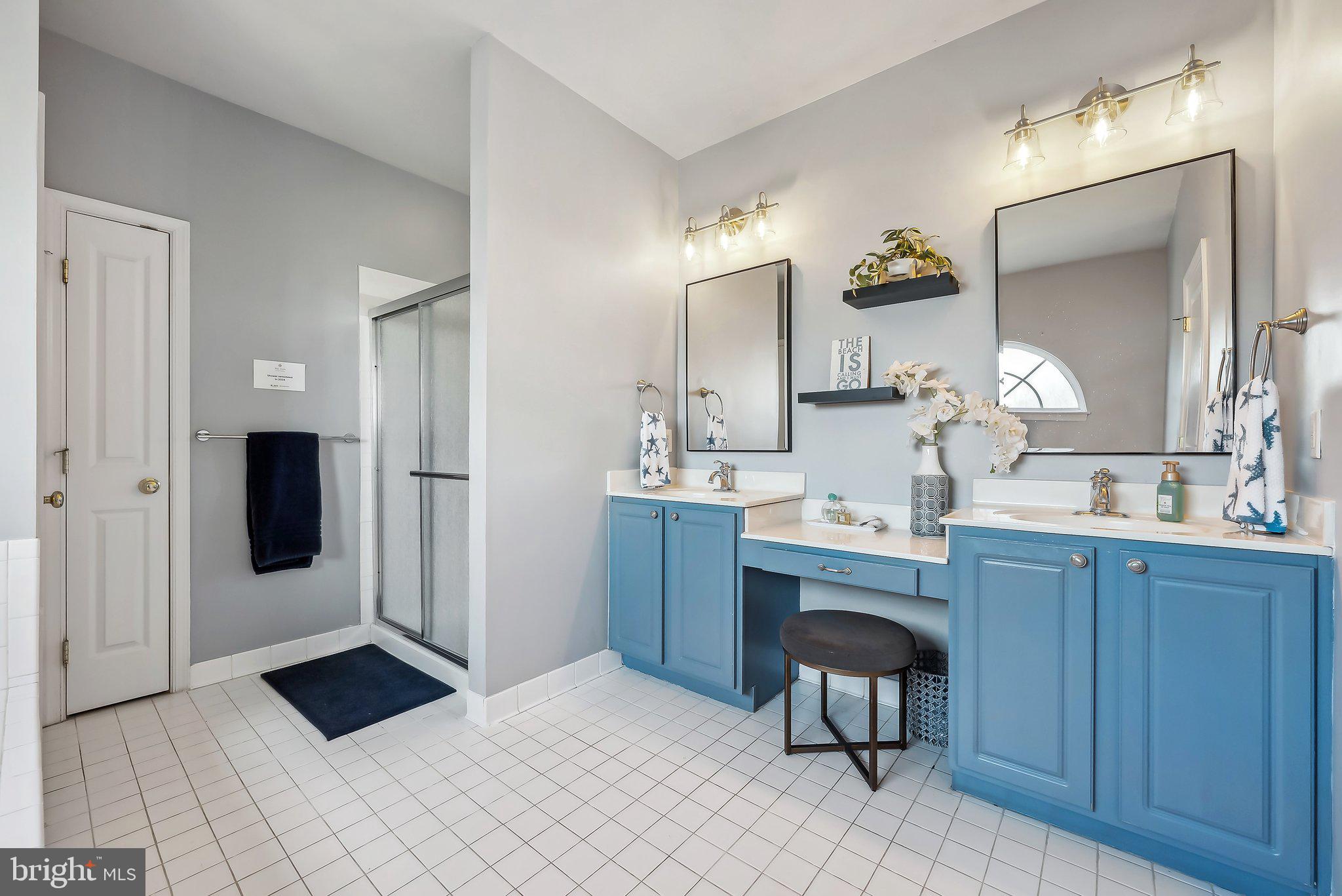 VICTORY LAKES - Residential