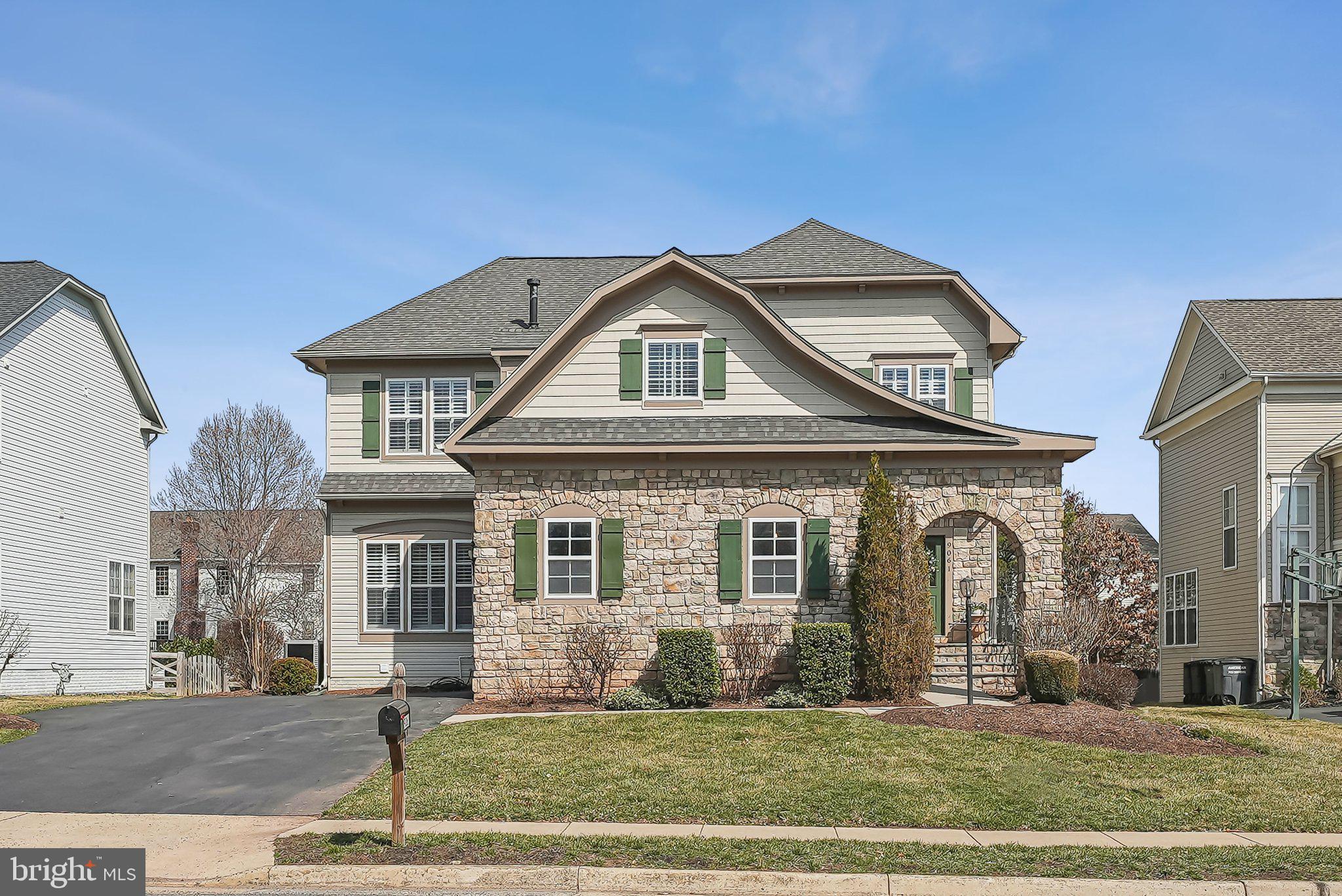 VICTORY LAKES - Residential