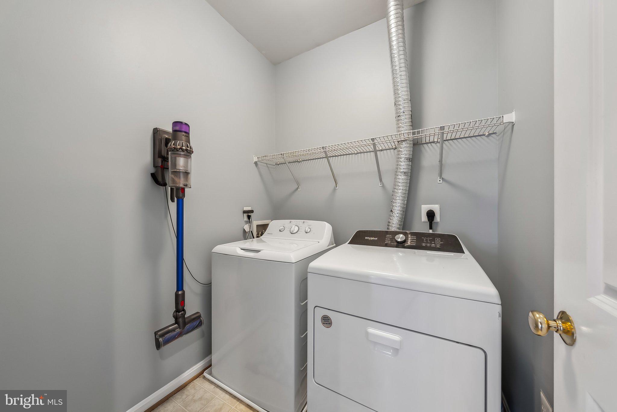 VICTORY LAKES - Residential