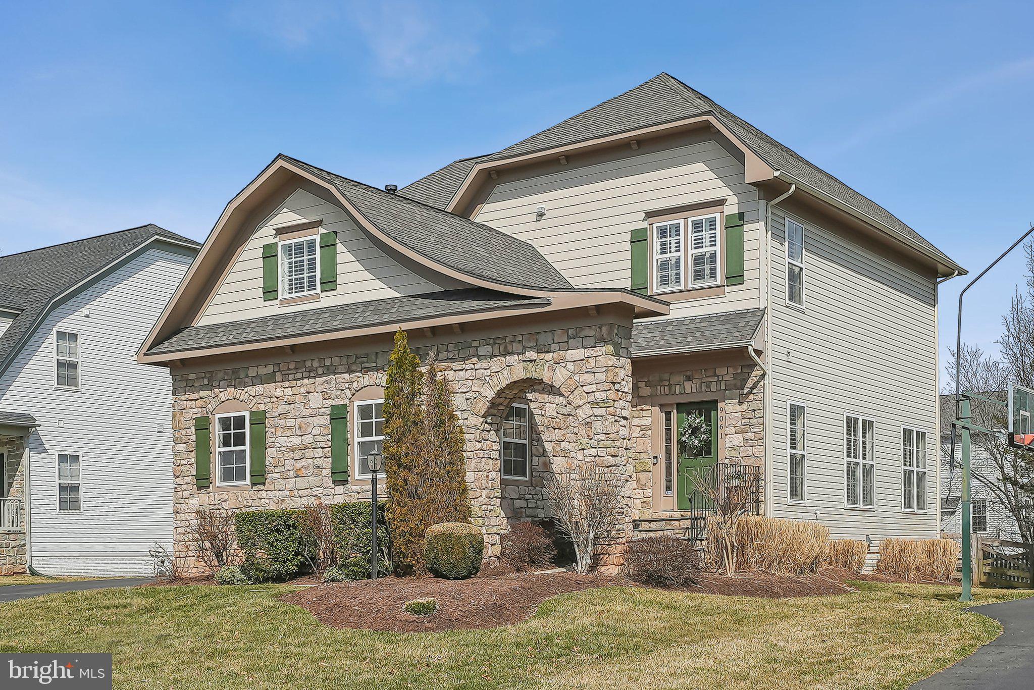 VICTORY LAKES - Residential