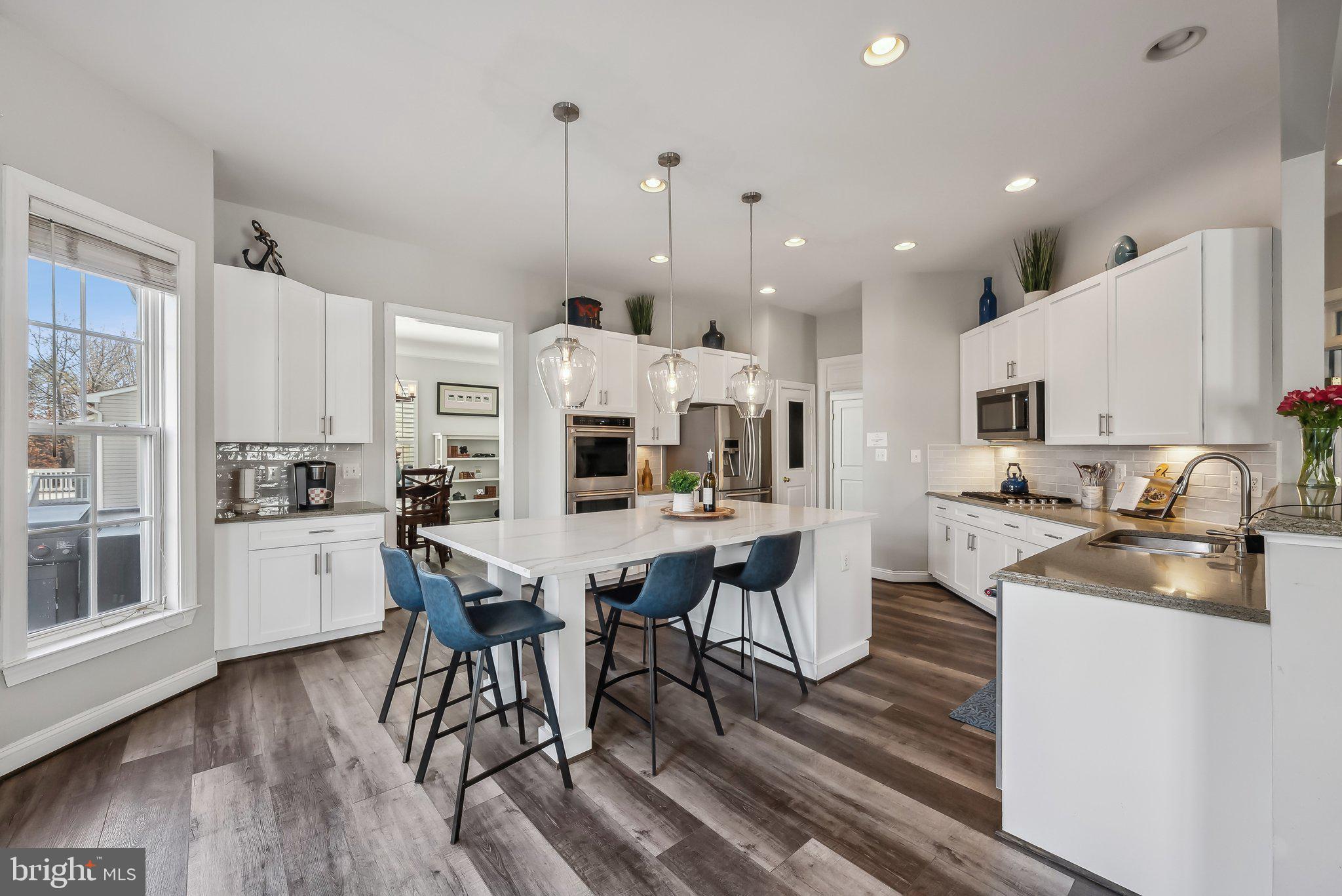 VICTORY LAKES - Residential