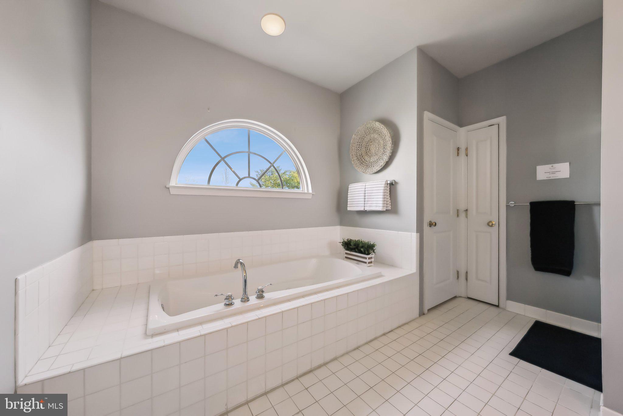 VICTORY LAKES - Residential