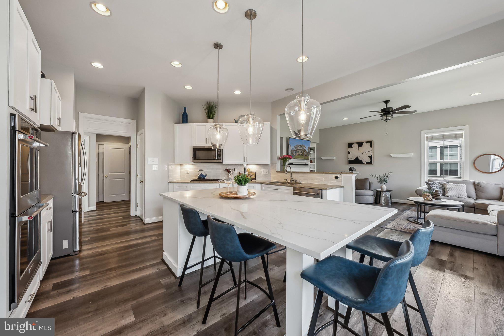 VICTORY LAKES - Residential