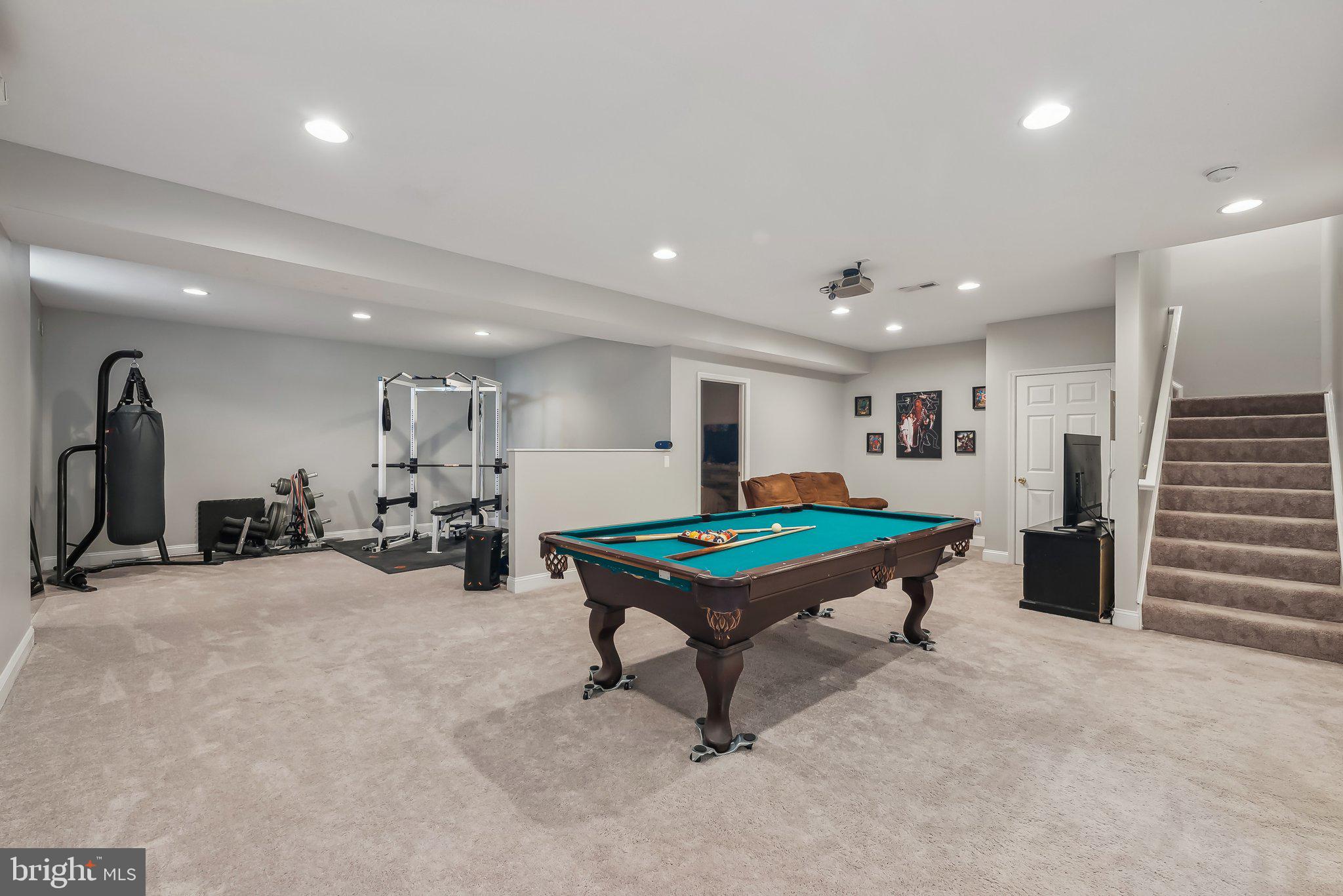 VICTORY LAKES - Residential