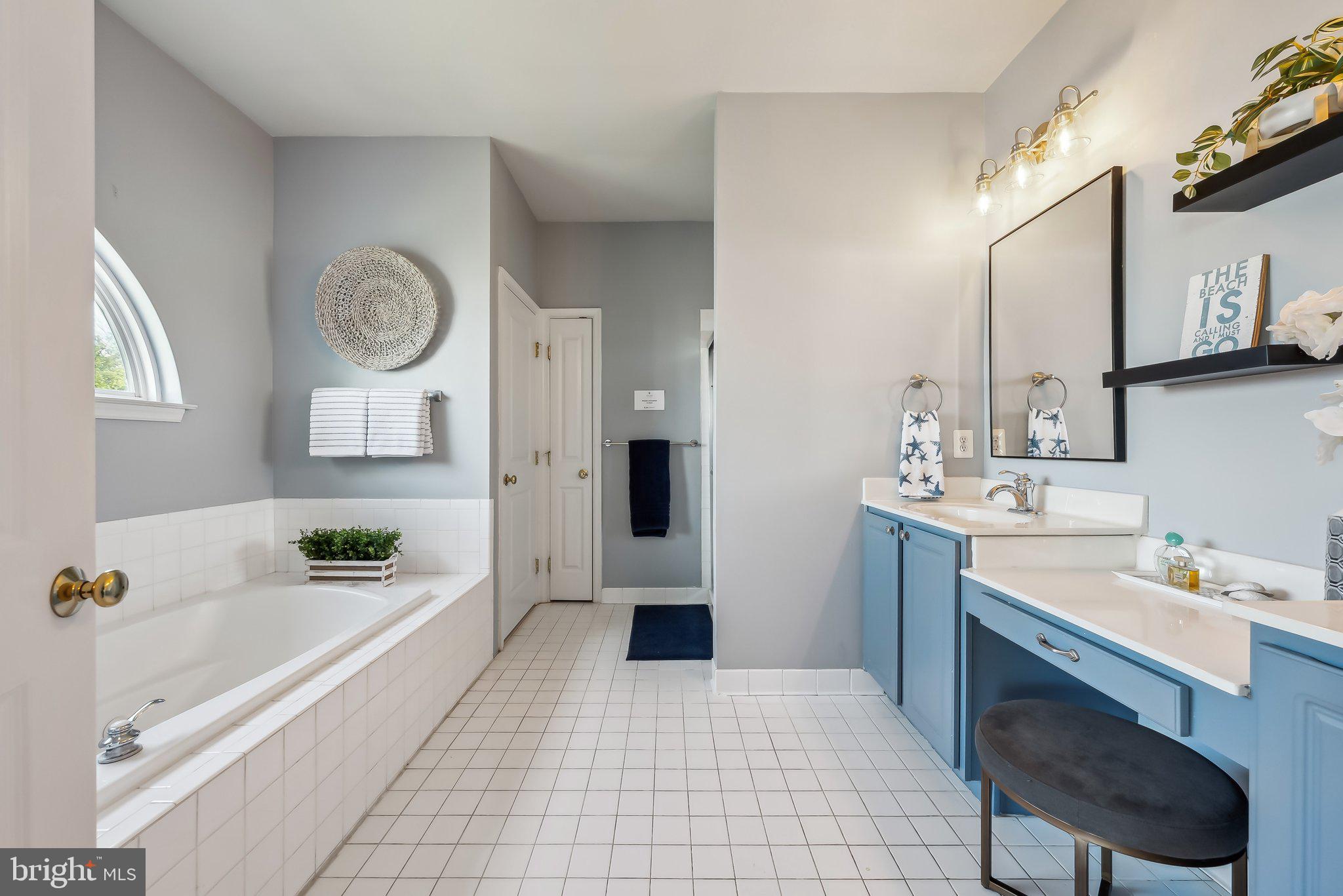 VICTORY LAKES - Residential