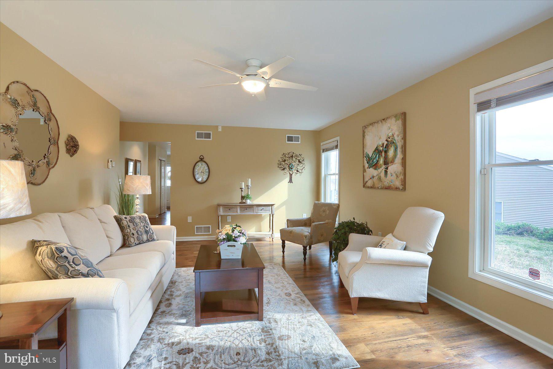 WHITE OAK MANOR - Residential