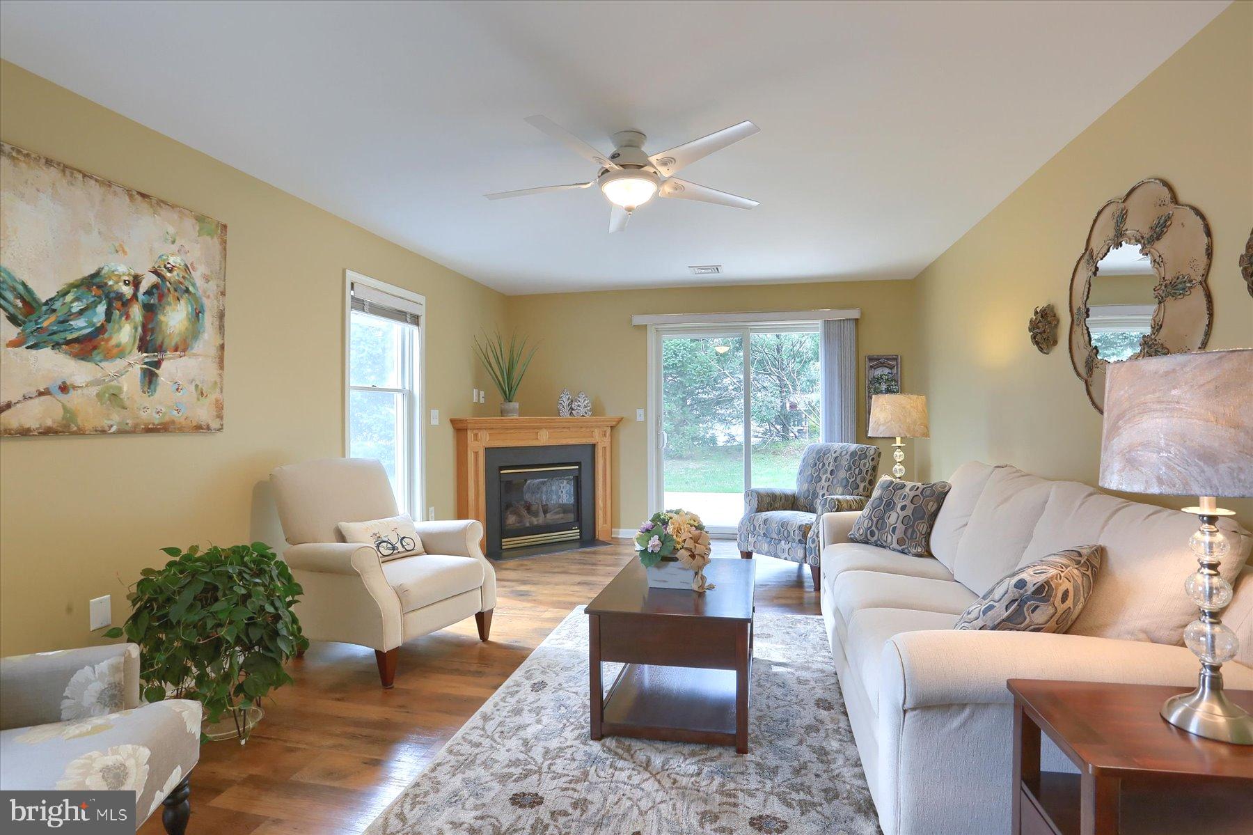 WHITE OAK MANOR - Residential