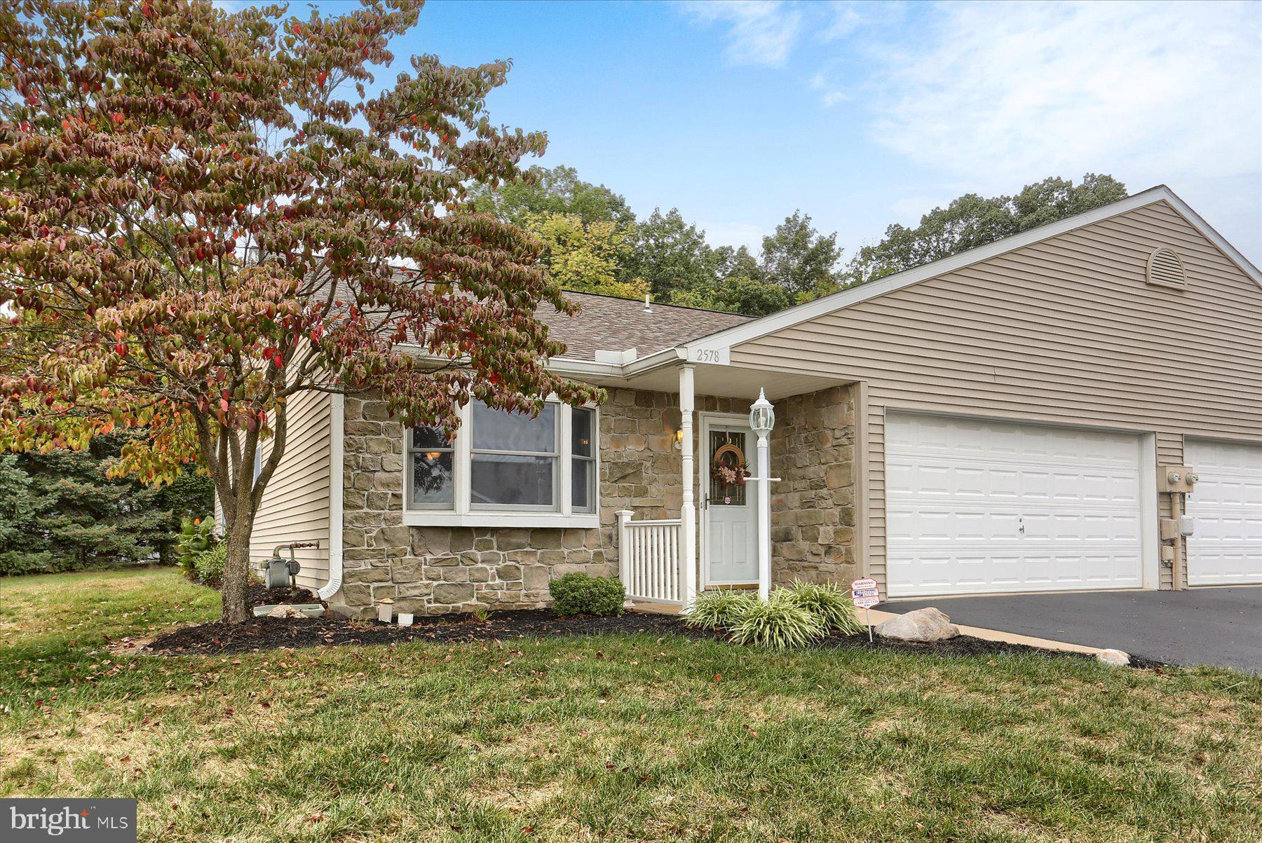 WHITE OAK MANOR - Residential