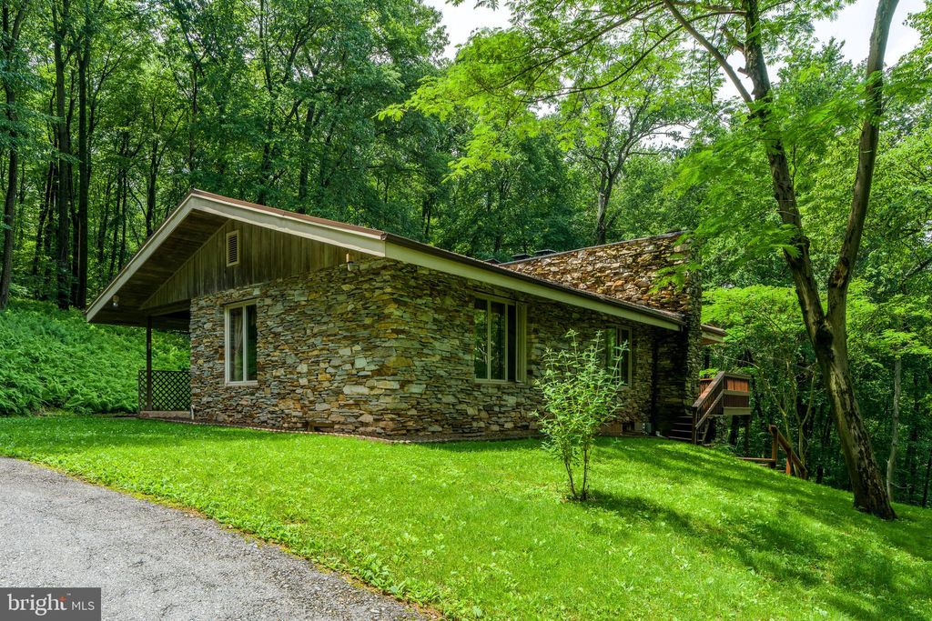 Photo of 135 Fraelich Road, DENVER, PA 17517 (MLS # PALA2072088)
