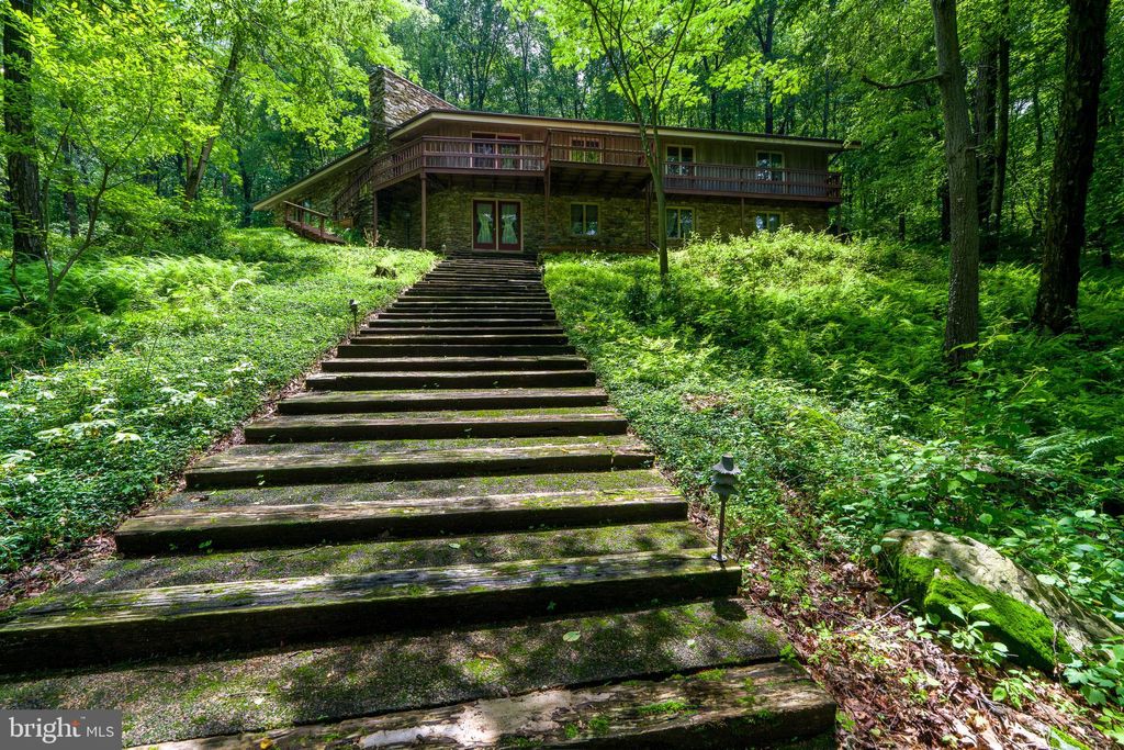 Photo of 135 Fraelich Road, DENVER, PA 17517 (MLS # PALA2072088)