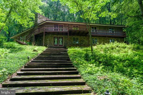 Photo of 135 Fraelich Road, DENVER, PA 17517 (MLS # PALA2072088)