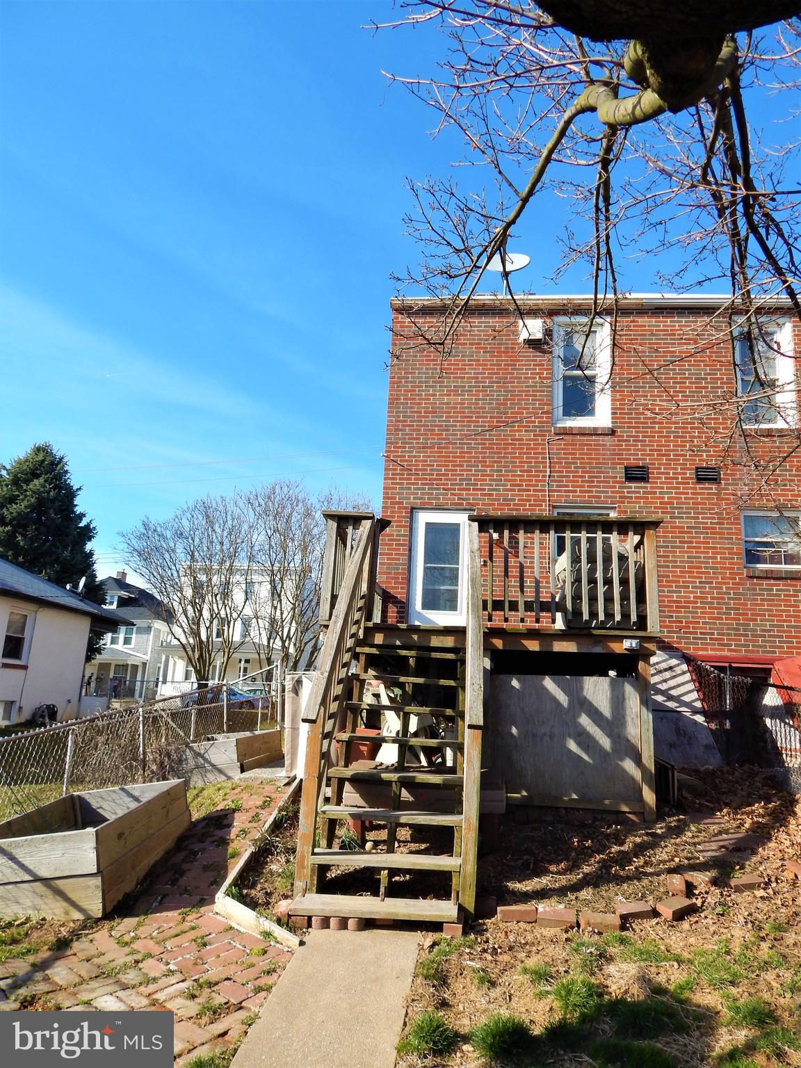 RED LION - Residential