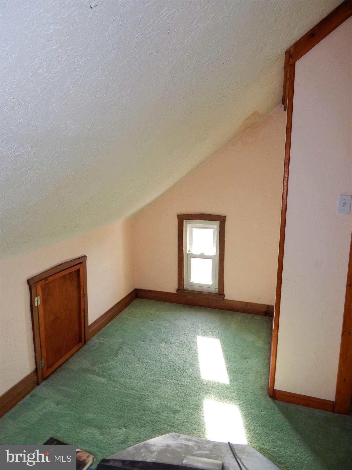 RED LION - Residential