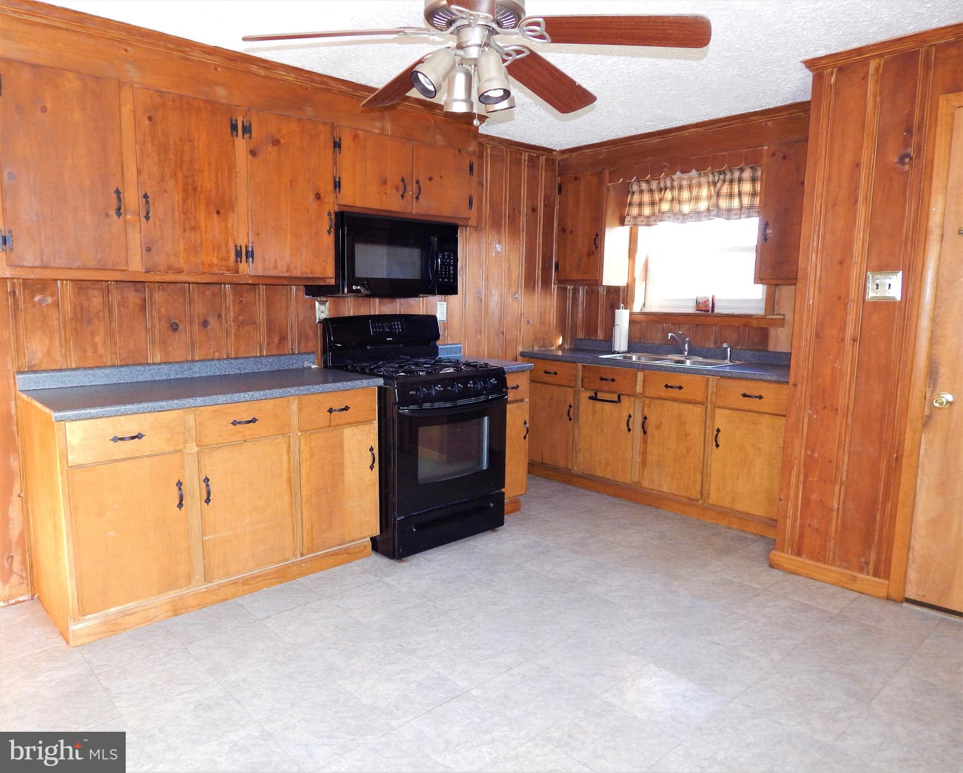 RED LION - Residential