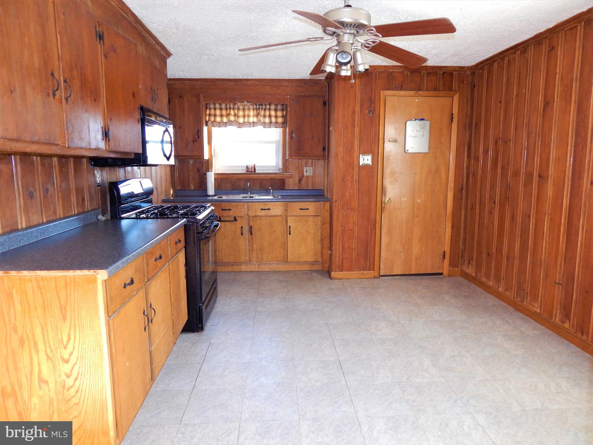 RED LION - Residential