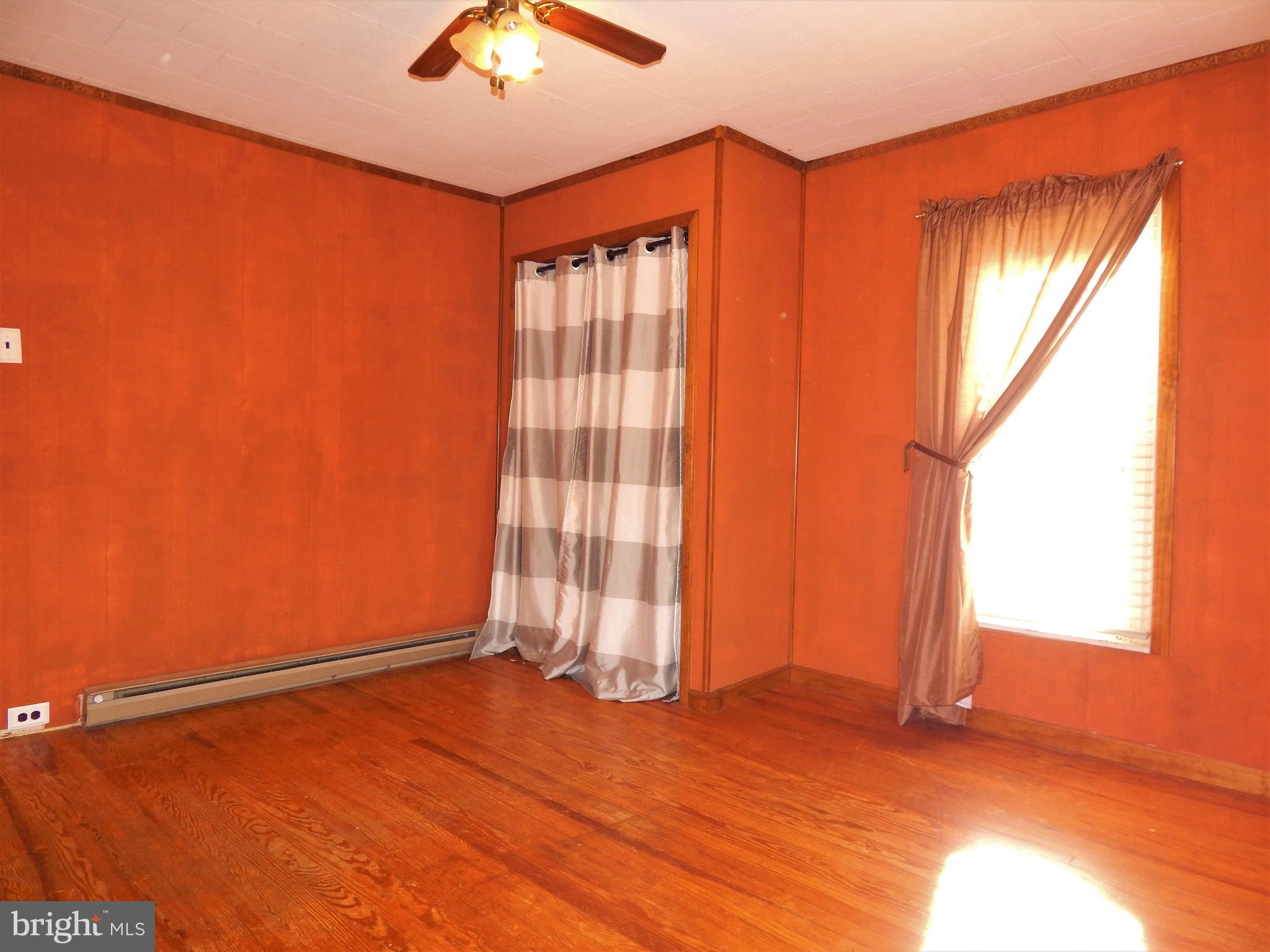 RED LION - Residential