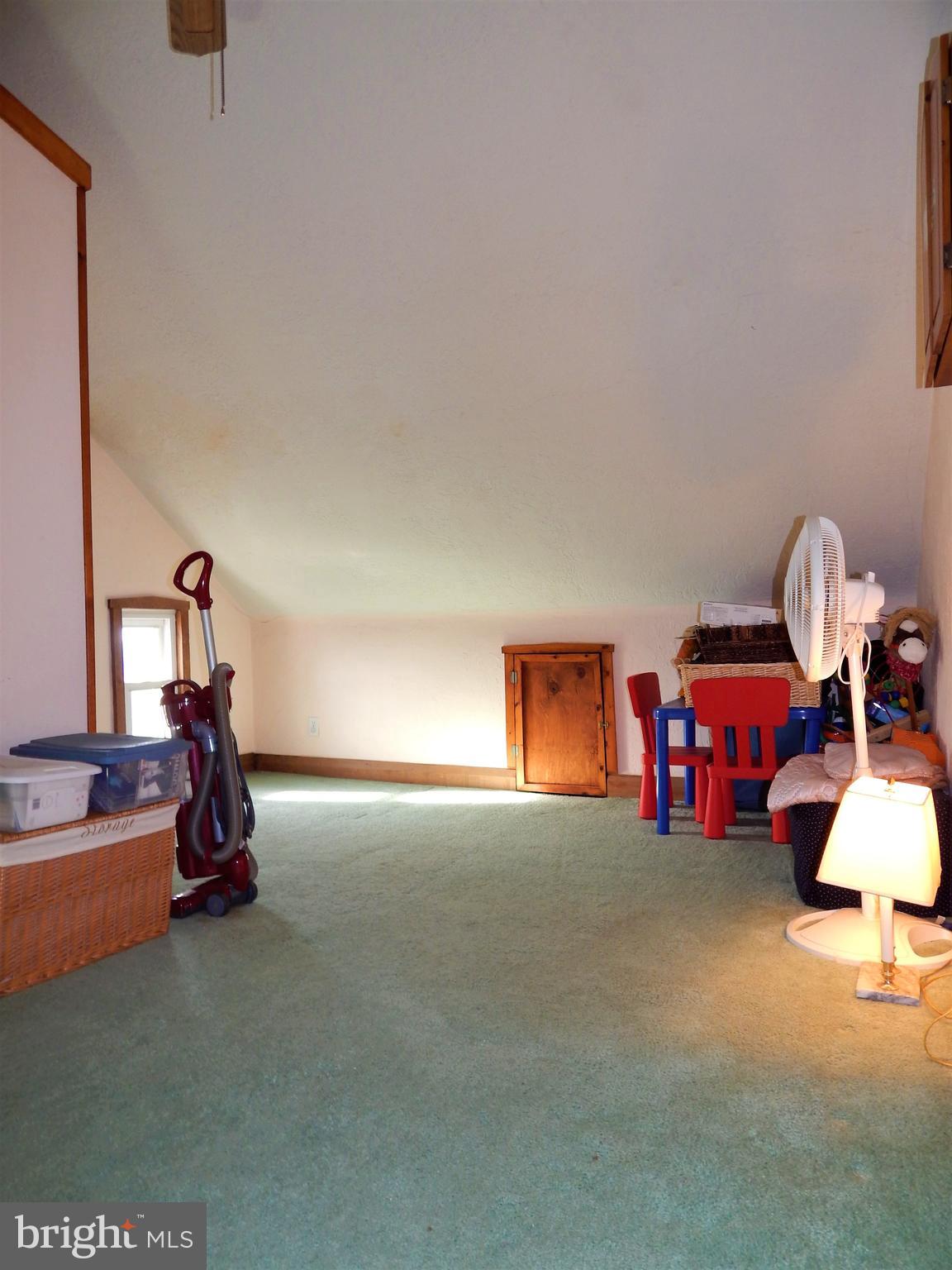 RED LION - Residential