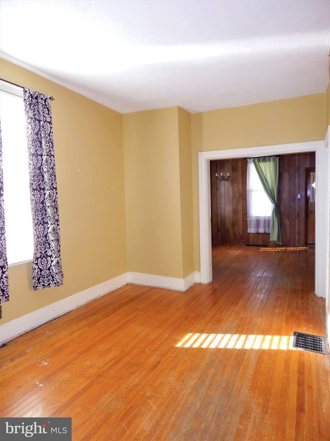 RED LION - Residential